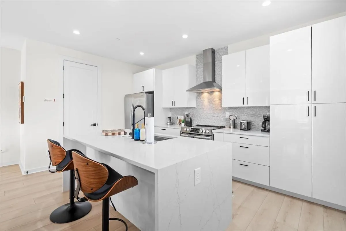 Elegant 3Br3.5Ba Modern Charlotte Townhouse Apartment United States