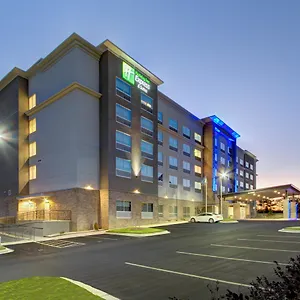 Express & Charlotte Southwest By Ihg Sterling